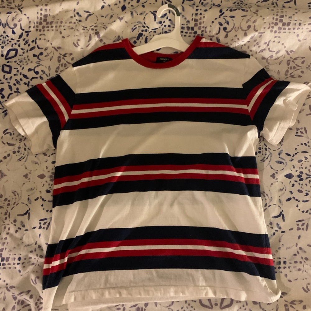 Forever 21 t shirt